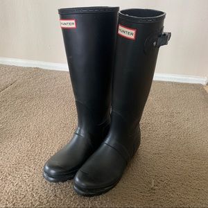 Hunter tall black mat rain boots size 7